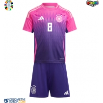 Otroški Nogometni dresi Nemčija Toni Kroos #8 Gostujoči EP 2024 Kratek Rokav (+ Kratke hlače)